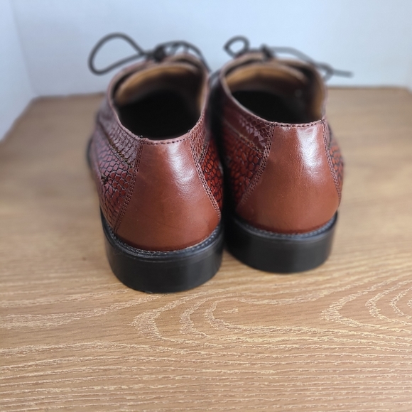 (0000) Stacy Adams Men's Classic Oxford Snake Skin Dress Shoes, Sz 10.5  Brown - Picture 7 of 16